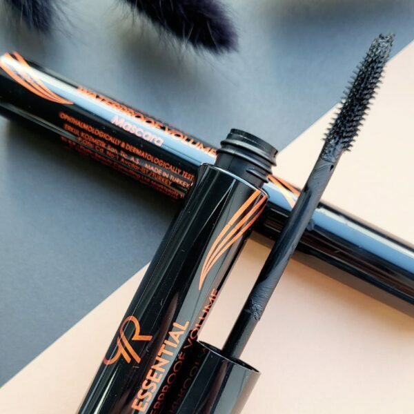 Essential Waterproof Volume Mascara afbeelding 1