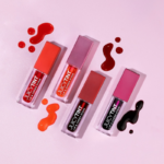 Diverse kleuren van Juicy Tint Lip & Cheek Stain wel bekend als Lip stain.