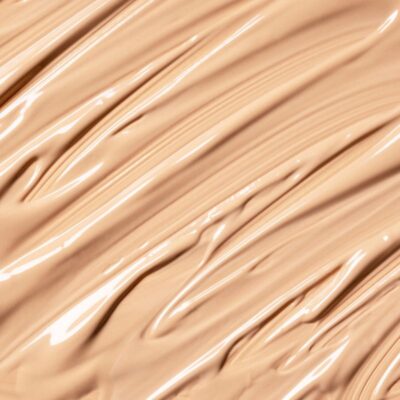 Lichte foundation voor droge huid met hydraterende werking