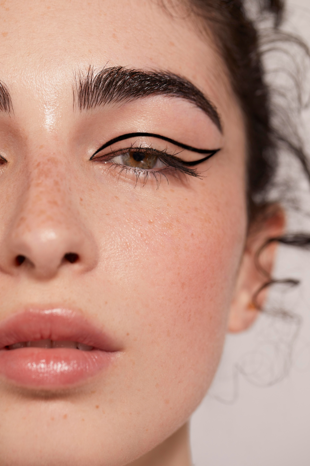 Hoe voorkom je dat eyeliner uitloopt