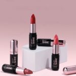 hydraterende lipstick met glans Silky Shine Golden Rose diverse kleuren